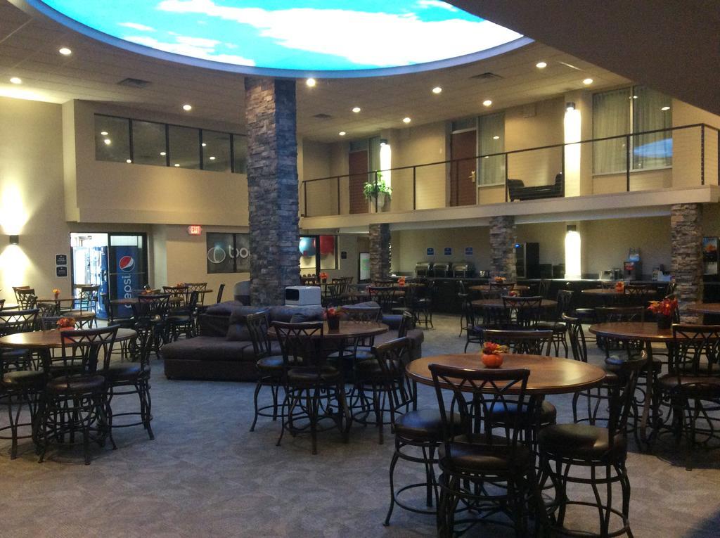 Boarders Inn & Suites By Cobblestone Hotels - Grand Island Buitenkant foto