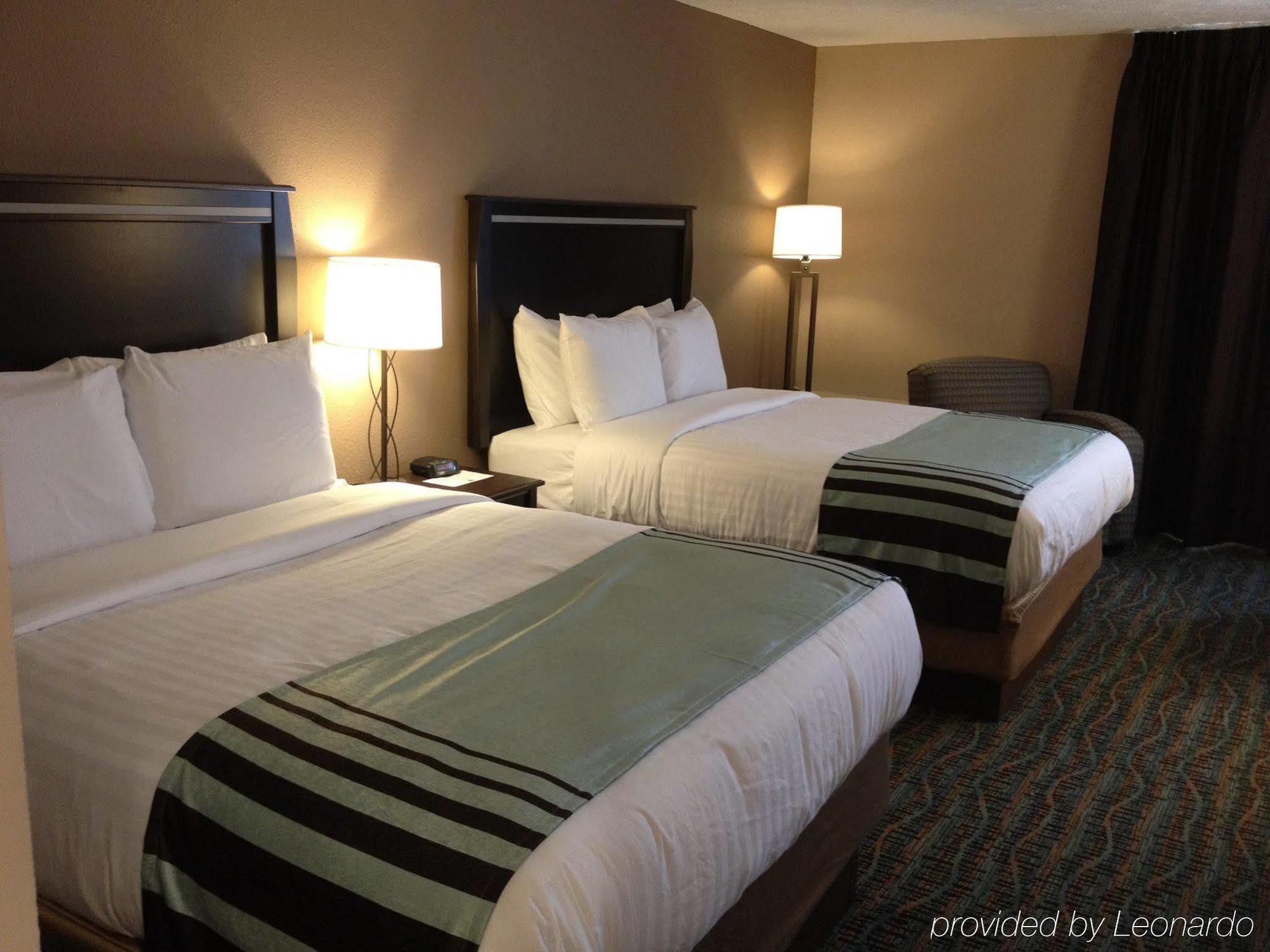 Boarders Inn & Suites By Cobblestone Hotels - Grand Island Buitenkant foto